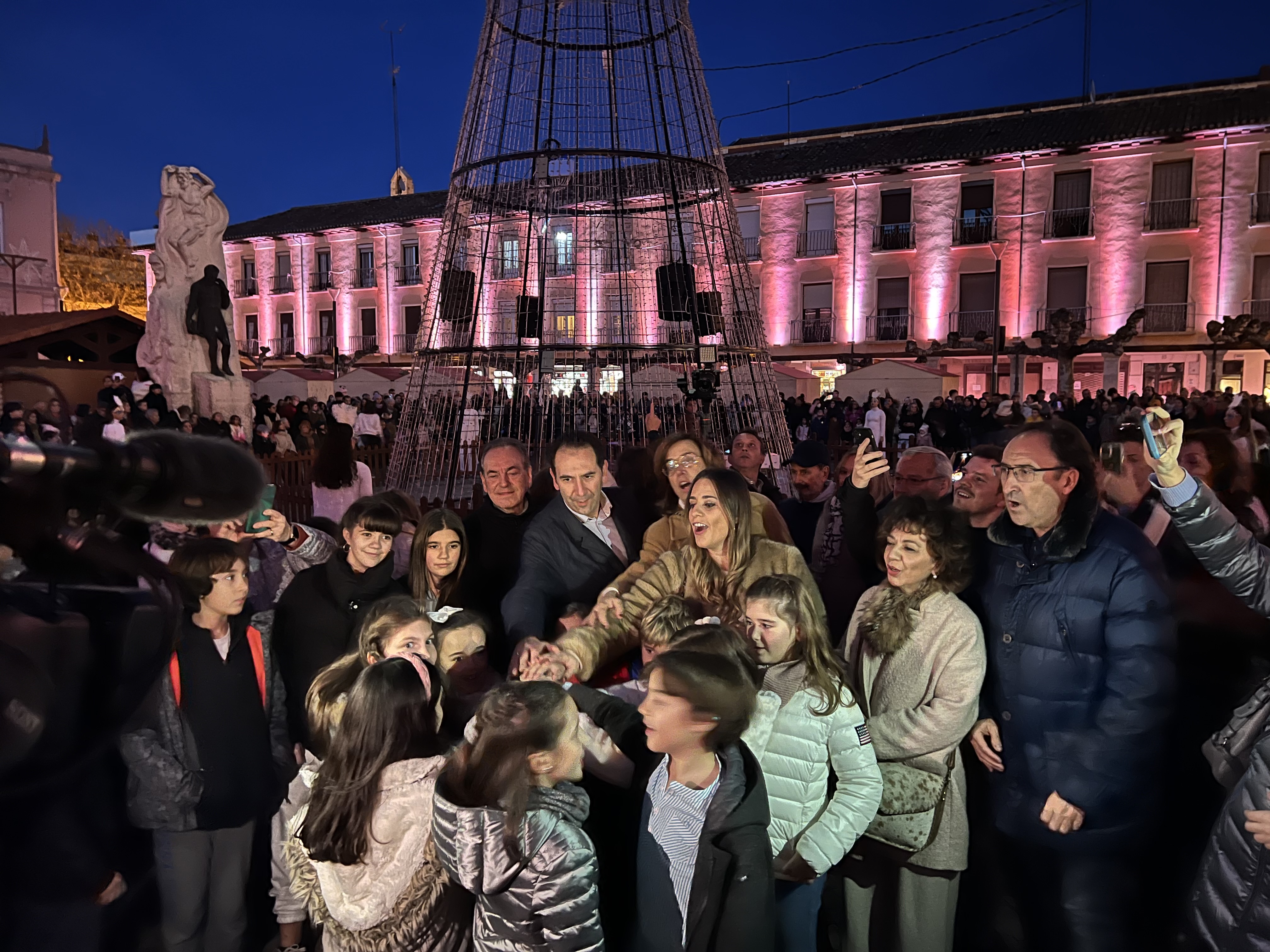 imagen Eficiencia e innovación en las luces navideñas de Palencia que ofrecerán, por primera vez, espectáculos de luz y sonido sincronizados en la calle mayor
