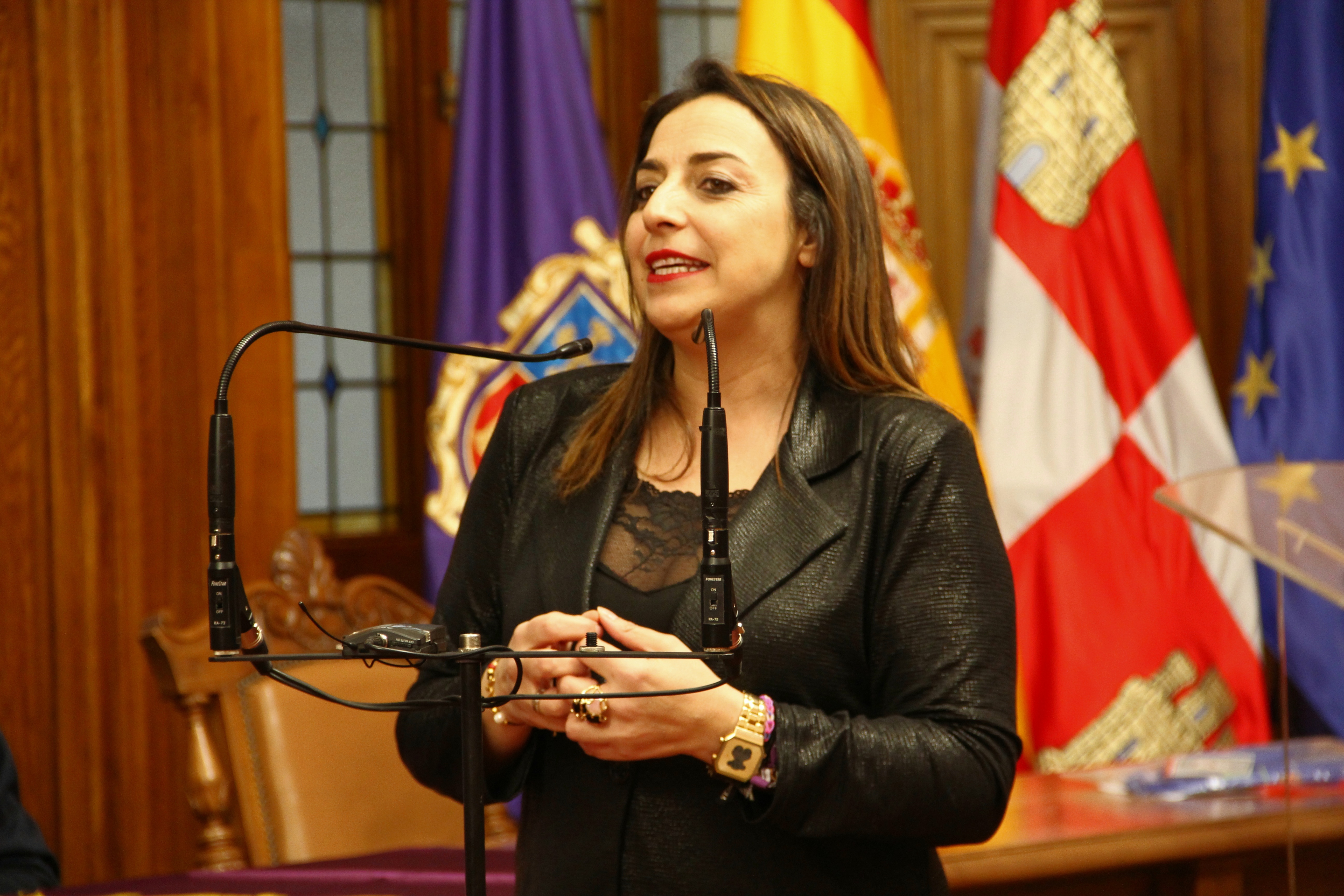  La alcaldesa de la ciudad, Miriam Andrés, confía en que antes de que finalice el plazo de un mes que Adif tiene para contestar se pueda llegar a una solución.