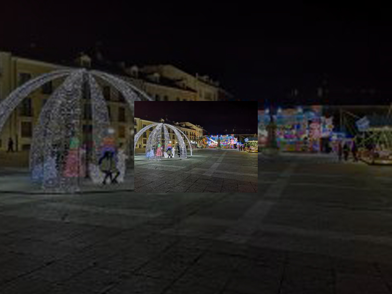 Imagen La Plaza de la Inmaculada acoge desde hoy la &#039;Feria de la Navidad&#039; con atracciones infantiles y un gran belén luminoso