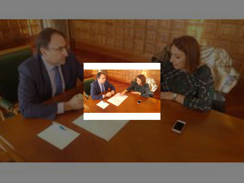 Imagen El Alcalde transmite a la portavoz del PSOE que el Equipo de Gobierno está en condiciones de incorporar sus propuestas al Presupuesto 2018 de cara a lograr su aprobación
