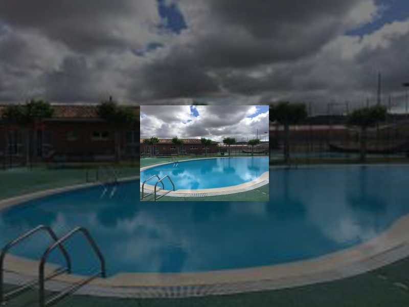 Imagen  El Ayuntamiento invierte 340.000 euros para que las piscinas de verano estén en perfecto estado de cara al inicio de la temporada 2017 previsto para el 15 de junio