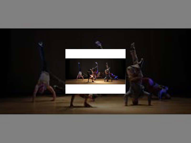 Imagen Los nuevos lenguajes urbanos suben al escenario del Principal con la representación del montaje de danza multimedia ‘Divenire’