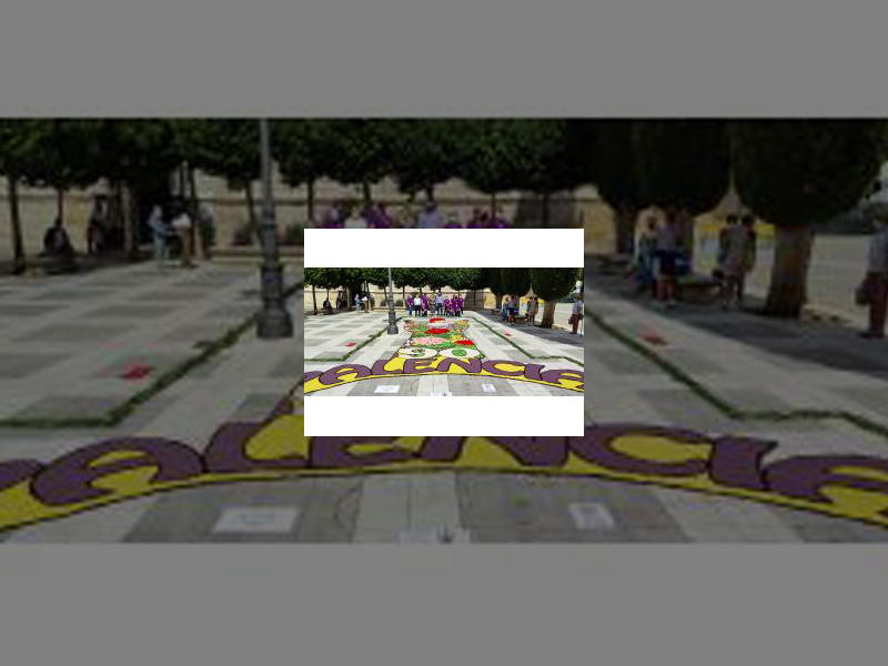 Imagen Homenaje al Cristo del Otero con una alfombra floral de 90 metros cuadrados realizada con más de 2.000 claveles y otros materiales por la Asociación de Alfombristas de Carrión de los Condes