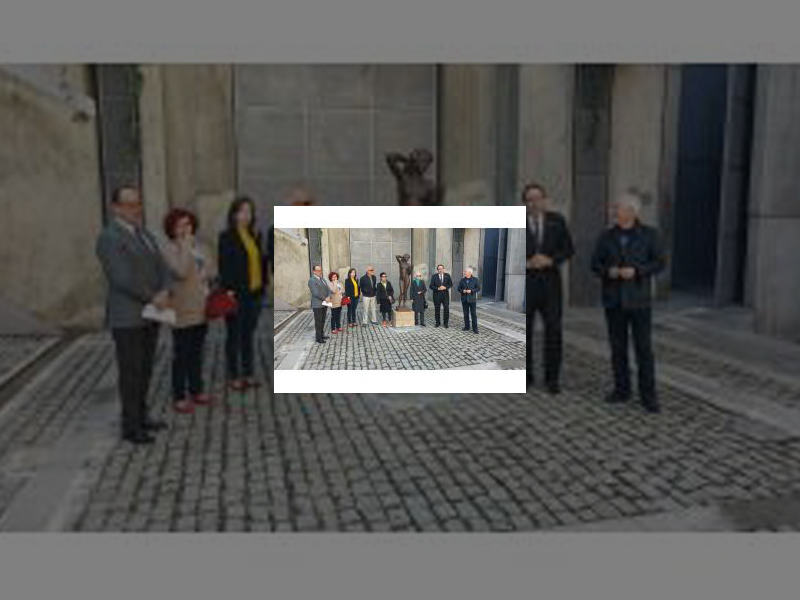 Imagen La Plaza Mariano Timón ofrece una nueva imagen a los ciudadanos gracias a la actuación realizada por Ayuntamiento, Junta y Ministerio de Educación