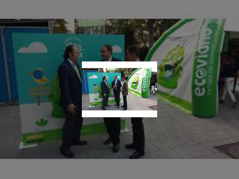 Imagen Palencia acoge la campaña de sensibilización sobre reciclado de vidrio, ‘La Gira de Mr. Iglú’ 
