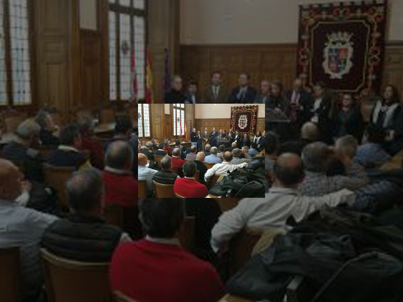 Imagen El Alcalde preside el acto de homenaje a los 65 trabajadores municipales que se han jubilado durante el año 2019