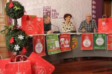 Los comercios palentinos entregarán bolsas y adornos para el árbol de Navidad muy especiales.